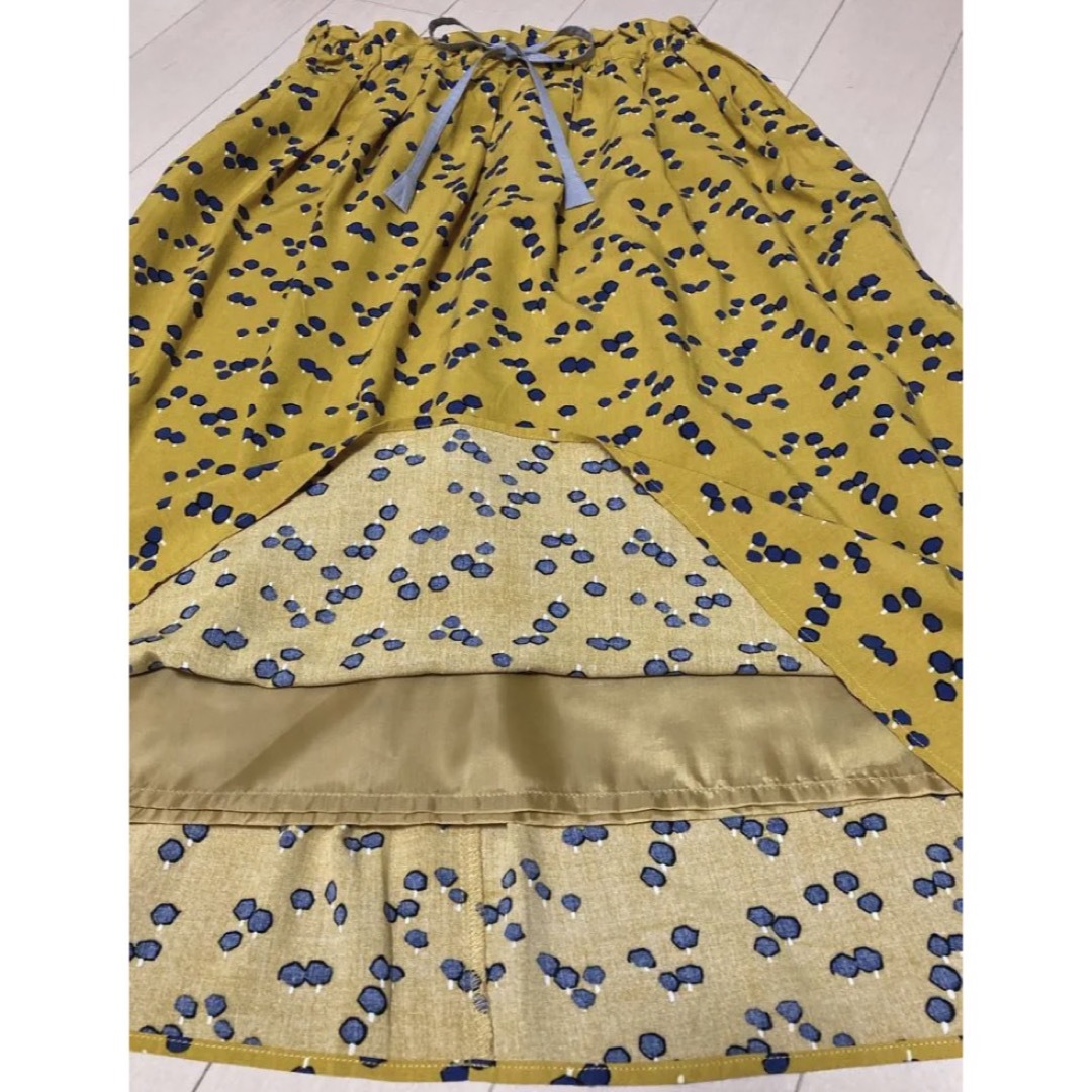 POU DOU DOU(プードゥドゥ)のPOU DOU DOU レーヨン 柄 スカート マスタード Mサイズ レディースのスカート(ひざ丈スカート)の商品写真