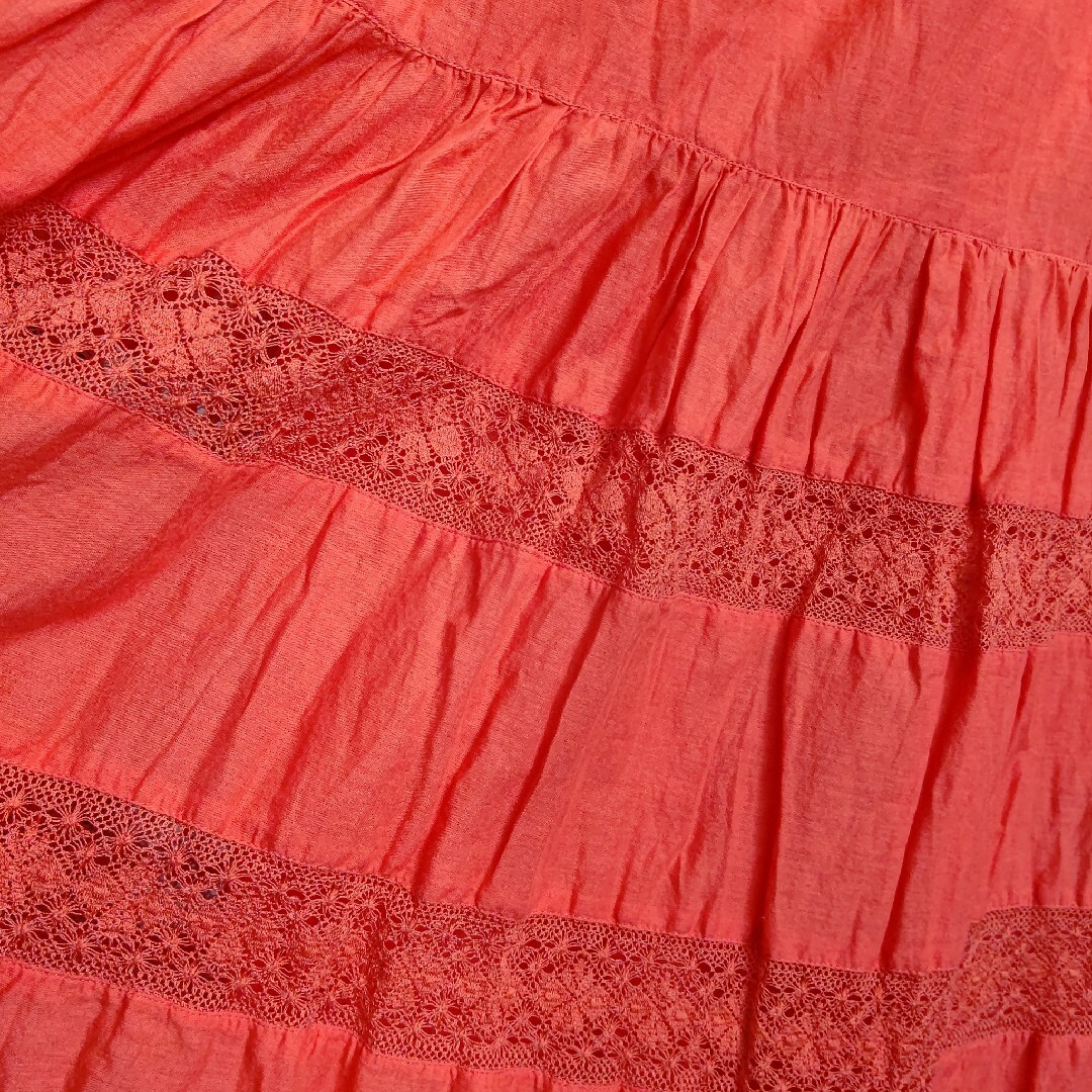SLOBE IENA(スローブイエナ)のキレイ色✨「SLOBE IENA」 刺繍 レース ティアード スカート レディースのスカート(ロングスカート)の商品写真