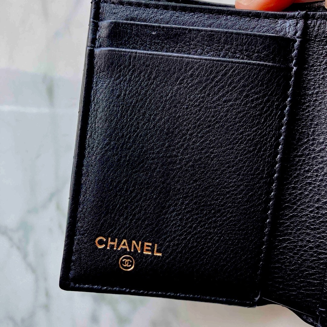 CHANEL(シャネル)のCHANELシャネル　財布 レディースのファッション小物(財布)の商品写真