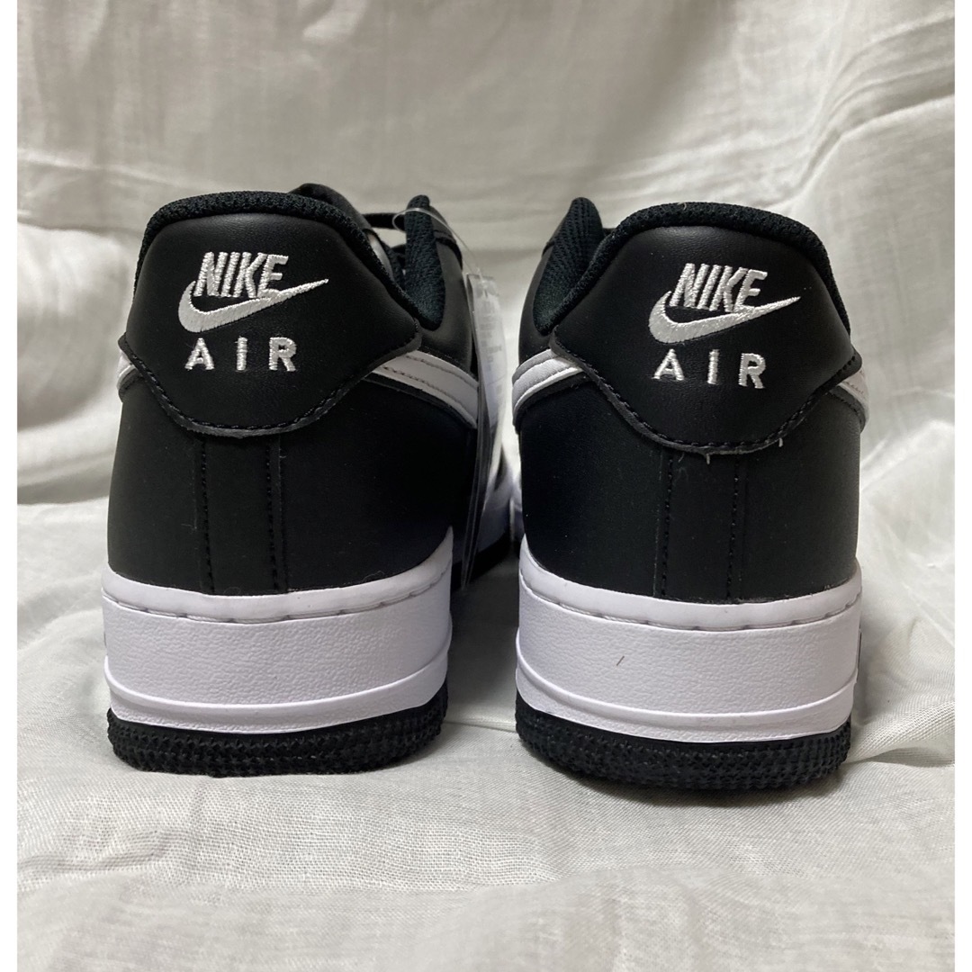 NIKE(ナイキ)のNIKE AIR FORCE1 '07 26.5cm 未使用品 メンズの靴/シューズ(スニーカー)の商品写真