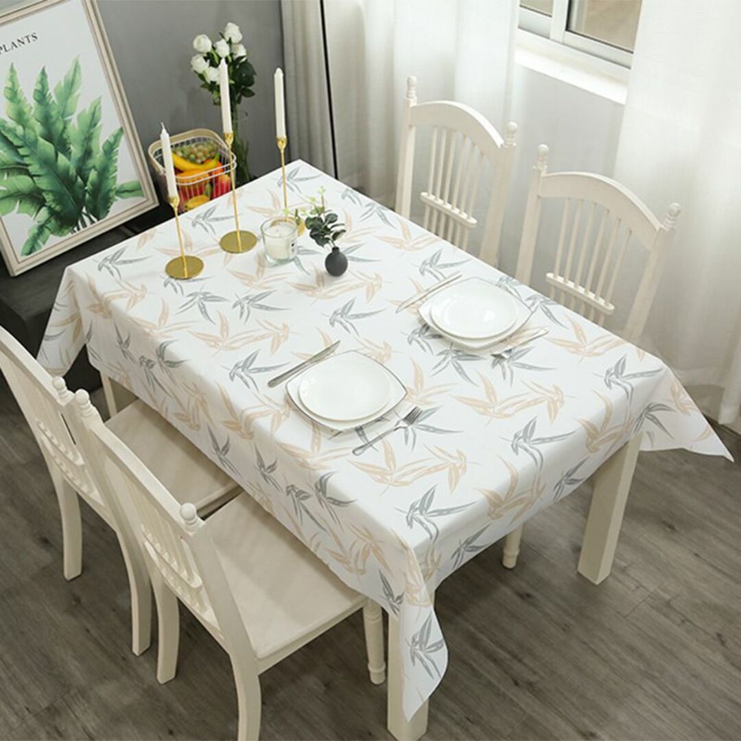 1枚テーブルクロス　仕様2の白 ビニール 撥水   137x180cm インテリア/住まい/日用品の机/テーブル(ローテーブル)の商品写真