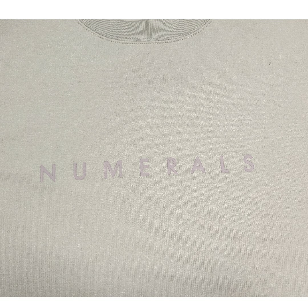 niko and...(ニコアンド)の※夏物最終値下げ【niko and…】 NUMERALS サイドポケットTシャツ メンズのトップス(Tシャツ/カットソー(半袖/袖なし))の商品写真