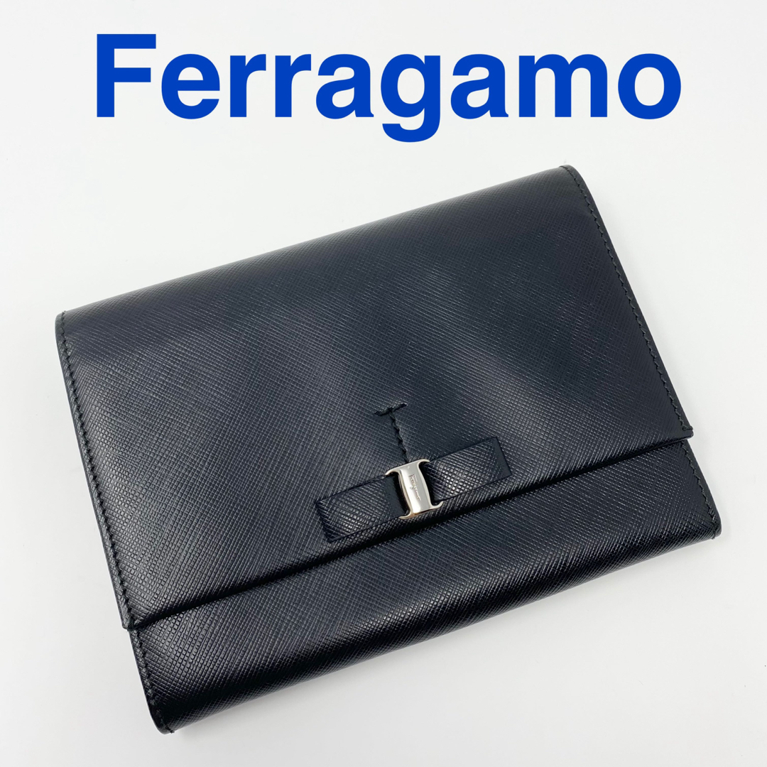 【レア】フェラガモ　ヴァラ　リボン　財布　二つ折り　ブラック　レザー