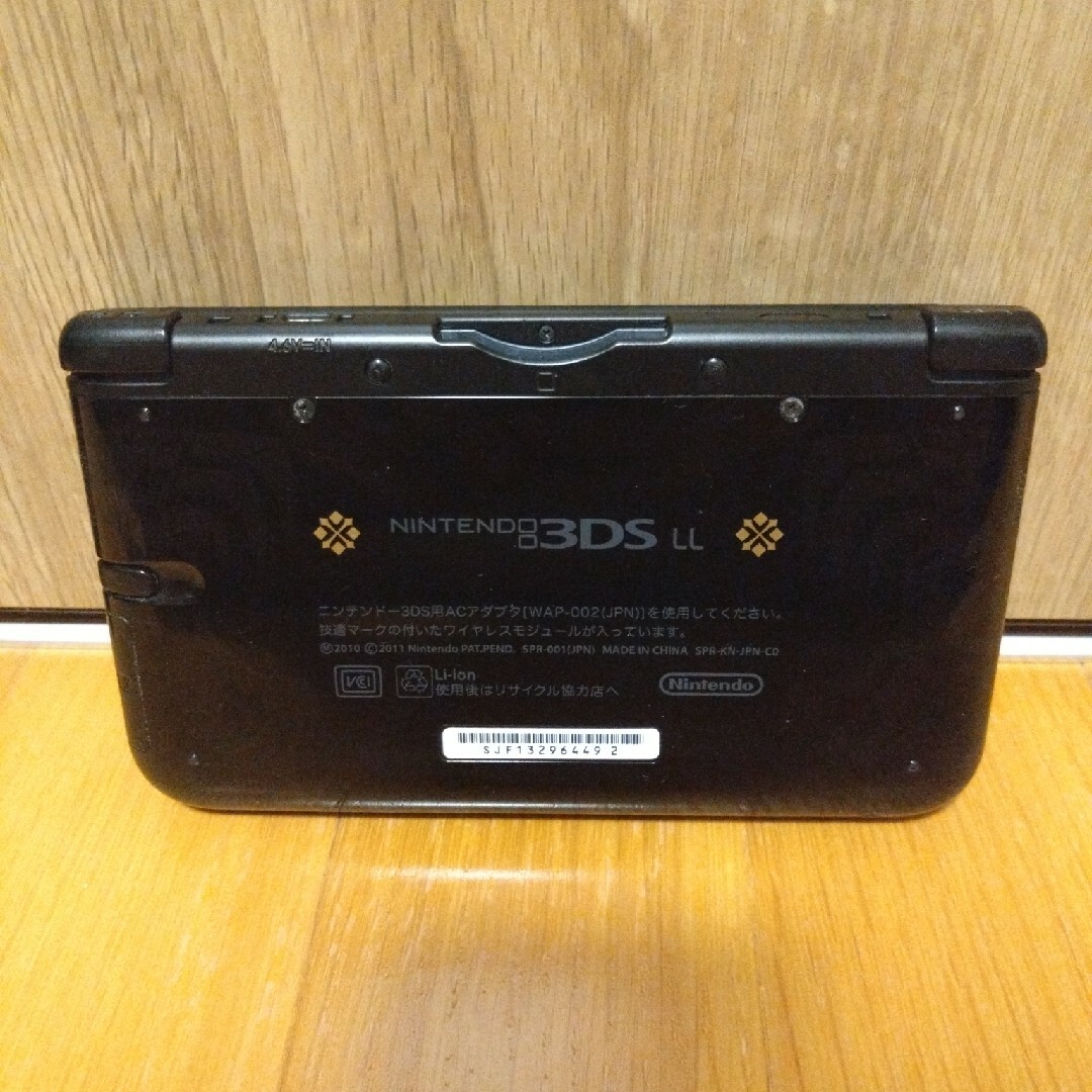 ニンテンドー3DS(ニンテンドー3DS)の【abr様交渉中】Nintendo 3DS LL ゴア・マガラブラック エンタメ/ホビーのゲームソフト/ゲーム機本体(その他)の商品写真