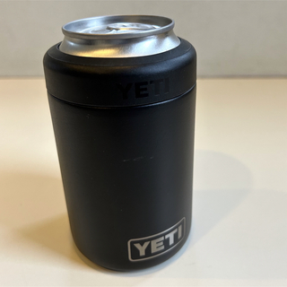 イエティ(YETI)のYETI イエティ缶クーラー350ml  人気のブラック【使用2回の美品】(その他)