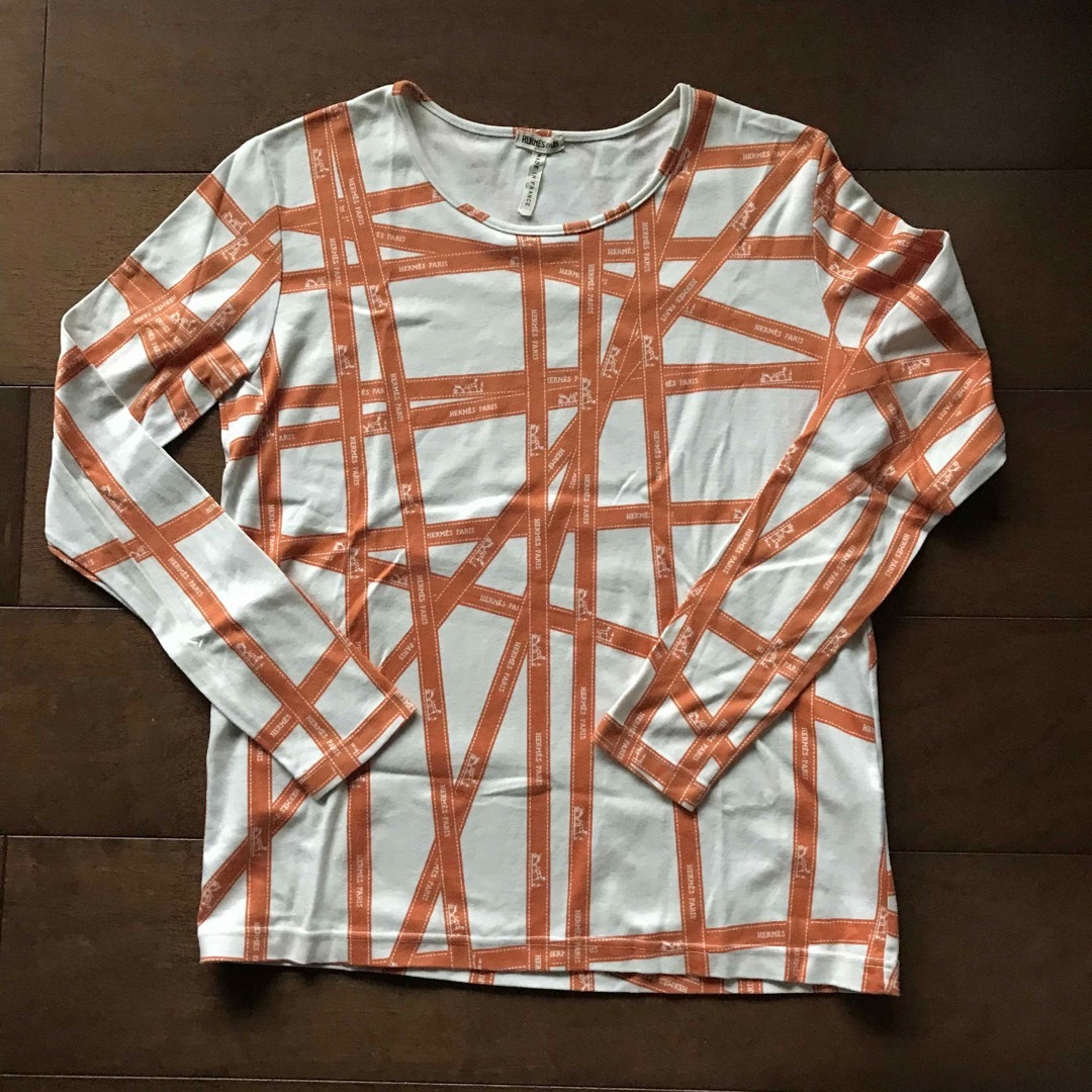 美品　HERMES  エルメス　リボン柄　Tシャツ