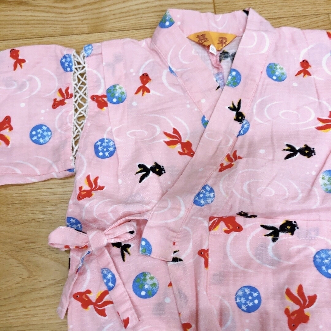 90 100 甚平　女の子　ピンク　金魚　祭り キッズ/ベビー/マタニティのキッズ服女の子用(90cm~)(甚平/浴衣)の商品写真