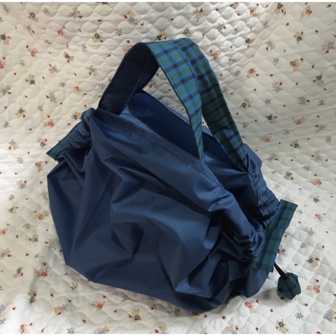 ハンドメイドエコバッグ☆ファミリア風 レディースのバッグ(エコバッグ)の商品写真