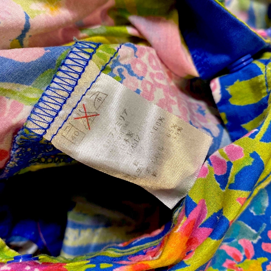 familiar(ファミリア)のファミリア　ロンパース　60 花柄　青 キッズ/ベビー/マタニティのベビー服(~85cm)(ロンパース)の商品写真