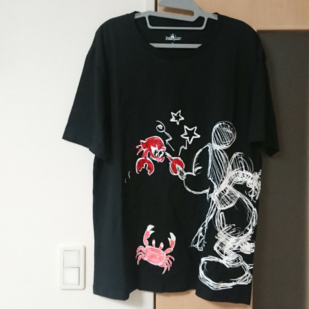 Disney(ディズニー)の香港ディズニーランド 海外ディズニー ミッキー Tシャツ  男女兼用XLサイズ メンズのトップス(Tシャツ/カットソー(半袖/袖なし))の商品写真