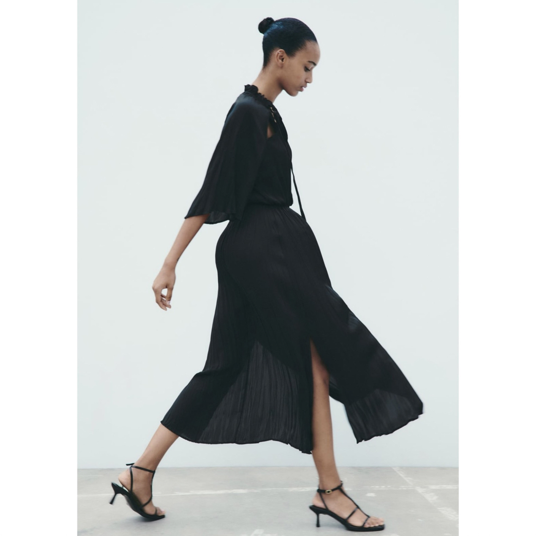 ZARA カットアウトディテール サテン ワンピース XS