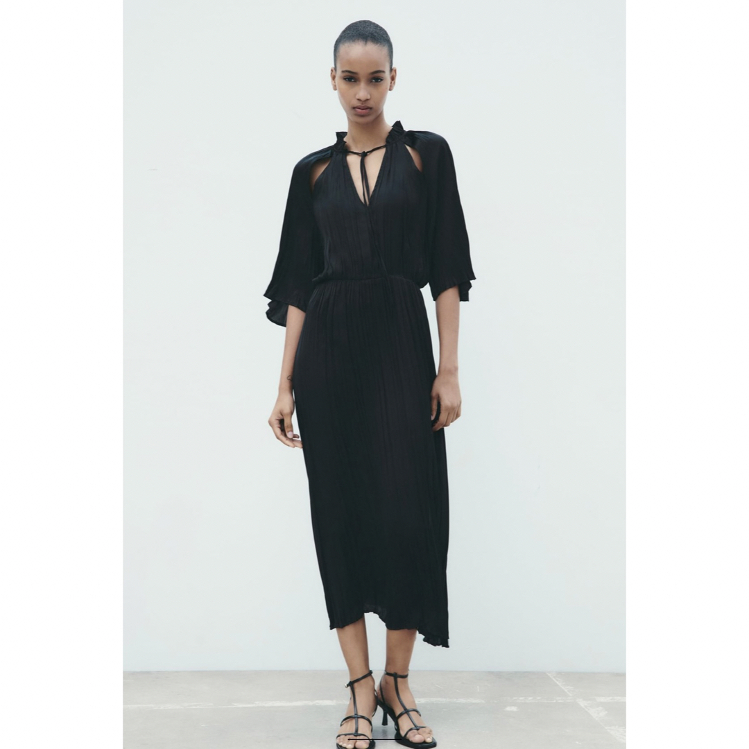 ZARA カットアウトディテール サテン ワンピース XS