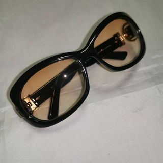 Gucci - 極美品!正規品!Gucci(グッチ)ピンクスクエアサングラスの