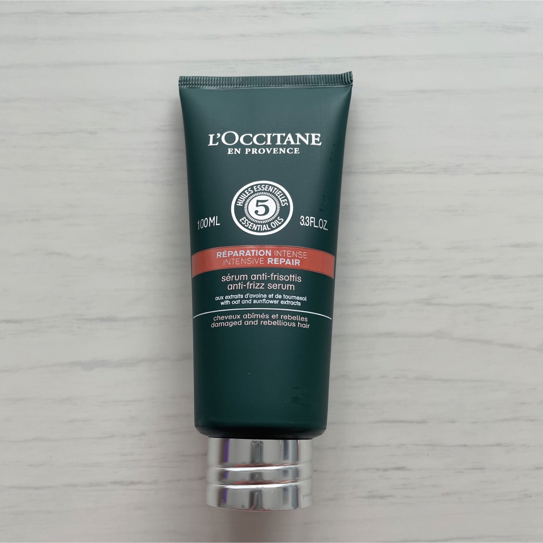 L'OCCITANE(ロクシタン)の新品　ロクシタン ファイブハーブス リペアリングヘアミルクセラム　100ml コスメ/美容のヘアケア/スタイリング(トリートメント)の商品写真