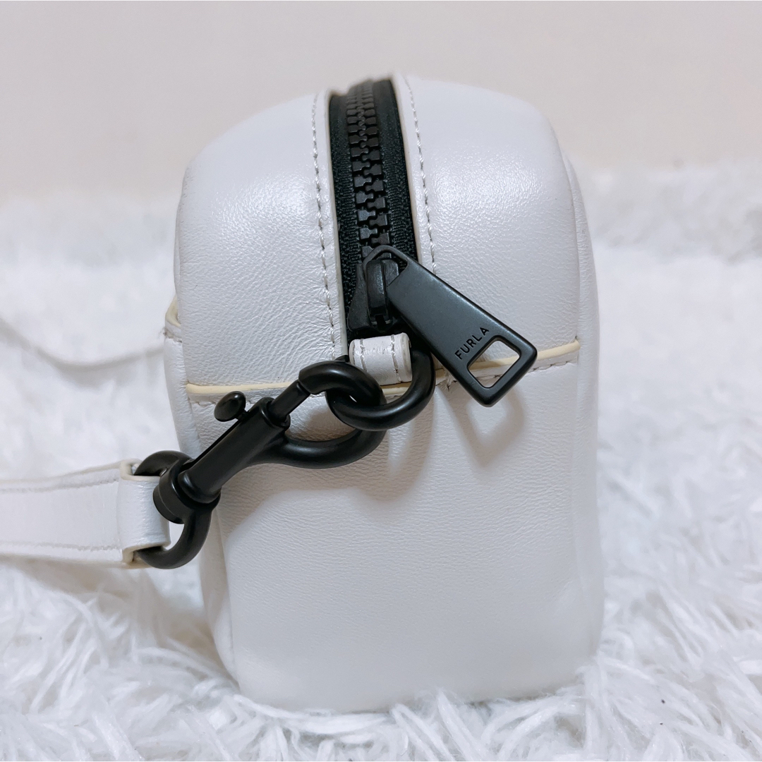 Furla - ✨極美品✨フルラ アーチロゴ カメラバッグ ショルダーバッグ
