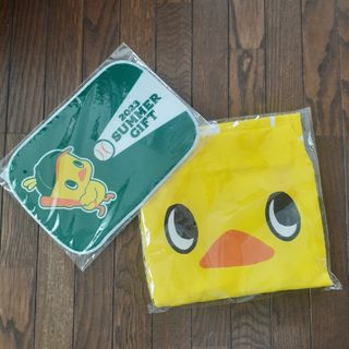 ニッシンショクヒン(日清食品)の日清 ひよこちゃんエプロン&水切りマット(ノベルティグッズ)