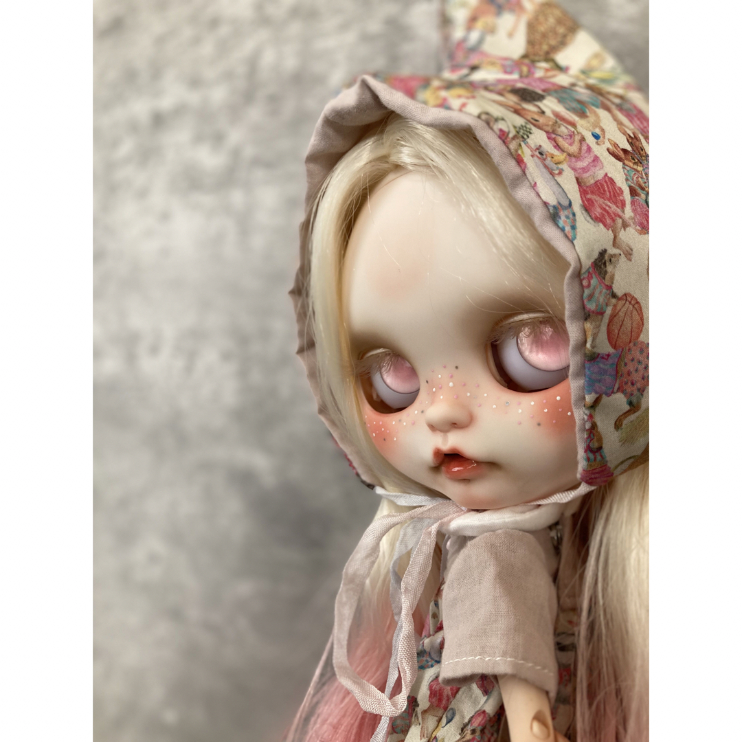 necoma doll】ピンクボブの白肌ちゃん◇アウトフィットフルセット!-