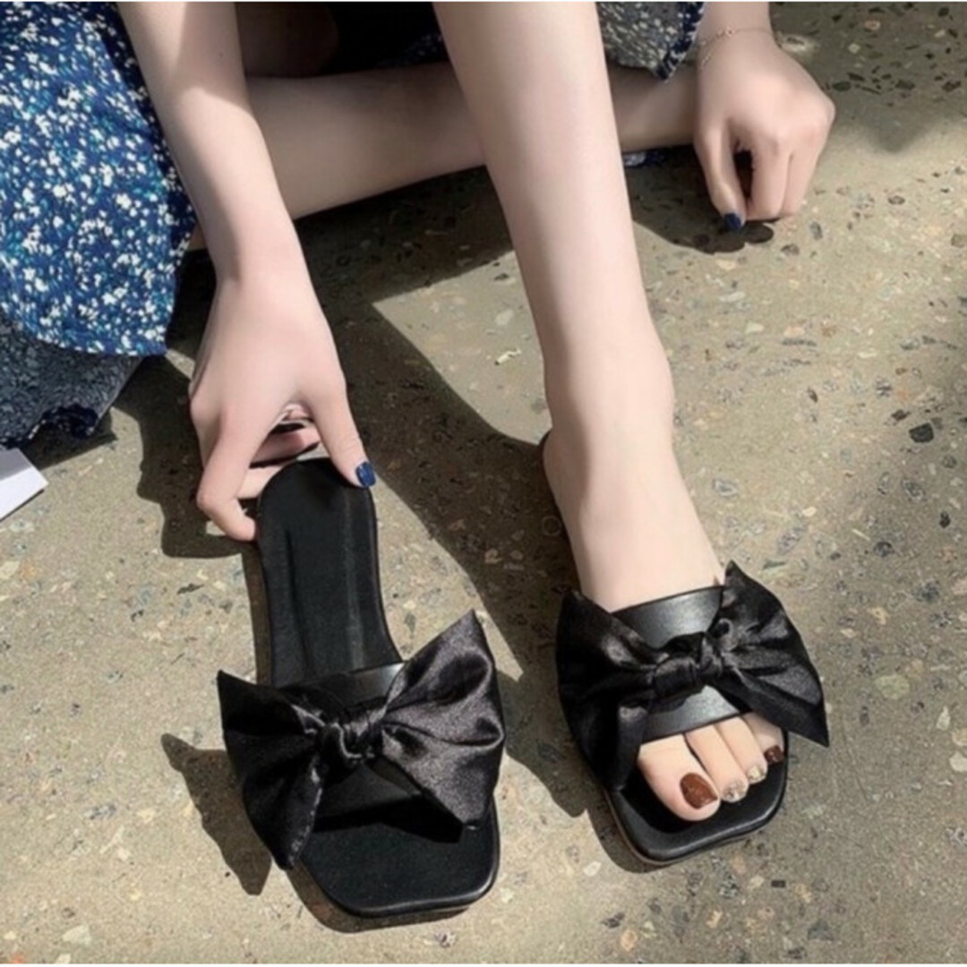 サテン リボン フラットサンダル 黒 38 海外通販 韓国 海外セレブ 安い  レディースの靴/シューズ(サンダル)の商品写真