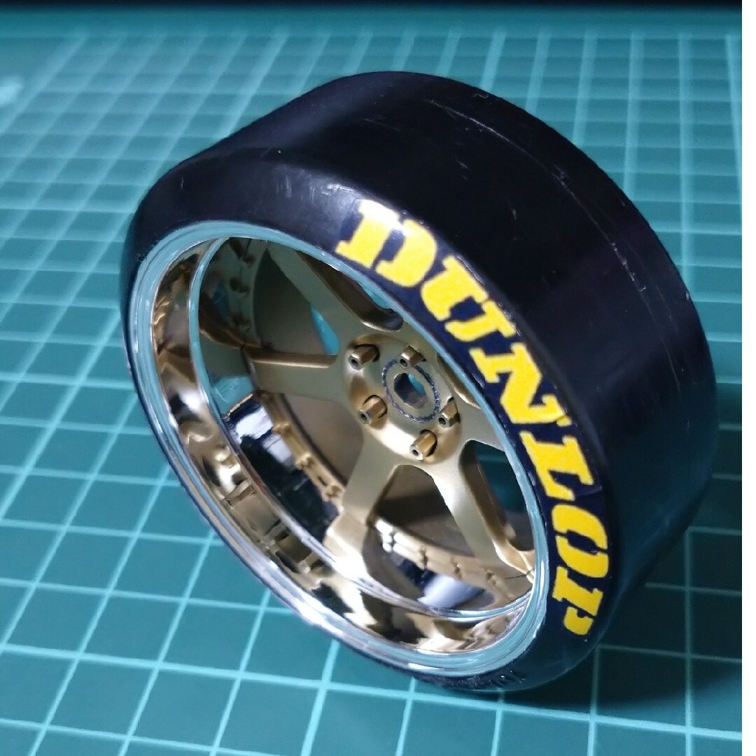 ラジコン タイヤ ステッカー ダンロップ ラジドリ YD2 エンタメ/ホビーのおもちゃ/ぬいぐるみ(ホビーラジコン)の商品写真