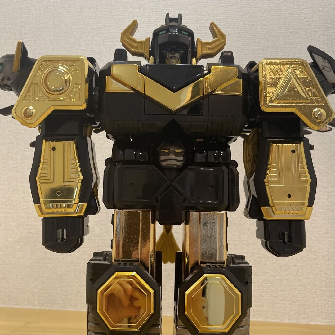 BANDAI   DX超合金星獣合体ギンガイオー ブラックバージョン 星獣戦隊