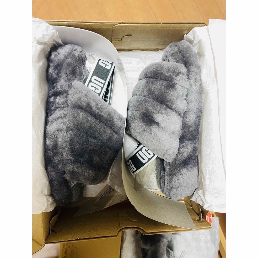 新品　UGG   サンダル   Fluff Yeah Slide  23cm