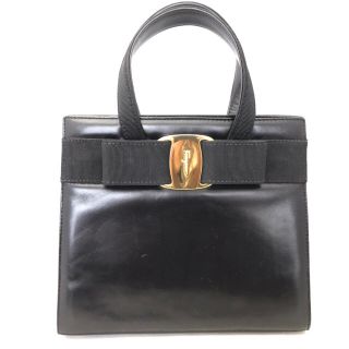 サルヴァトーレフェラガモ(Salvatore Ferragamo)のSalvatore Ferragamo  ヴァラ　リボン　ハンドバック レザー(ハンドバッグ)