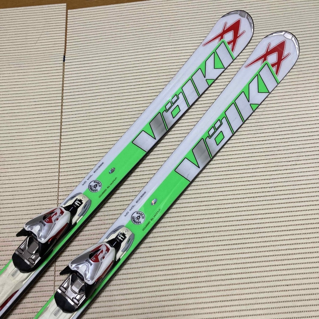 Volkl(フォルクル)のVOLKL PLATINUM SPEED WALL 178cm ＆　MARKER スポーツ/アウトドアのスキー(板)の商品写真