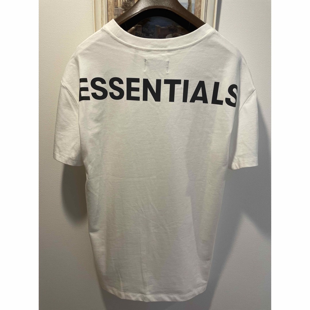 白 S FOG Fear Of God Essentials Boxy Tシャツ