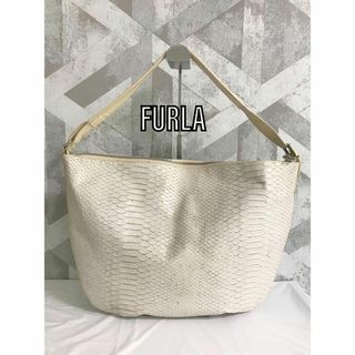 FURLA フルラ パイソン型押レザー ワンショルダーバッグ アイボリー 白 ...