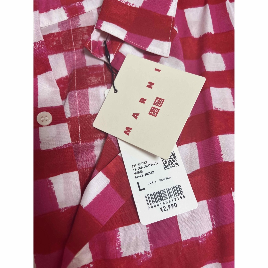 Marni(マルニ)の🩷新品タグ付き🩷　MARNI UNIQLO タックブラウス　ノースリーブ　L レディースのトップス(シャツ/ブラウス(半袖/袖なし))の商品写真