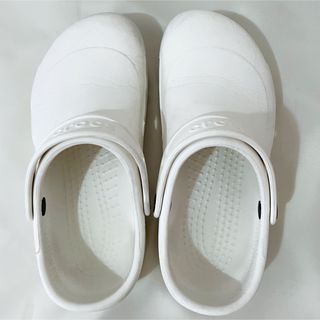 クロックス(crocs)のYURI-BE様★クロックス サンダル(サンダル)