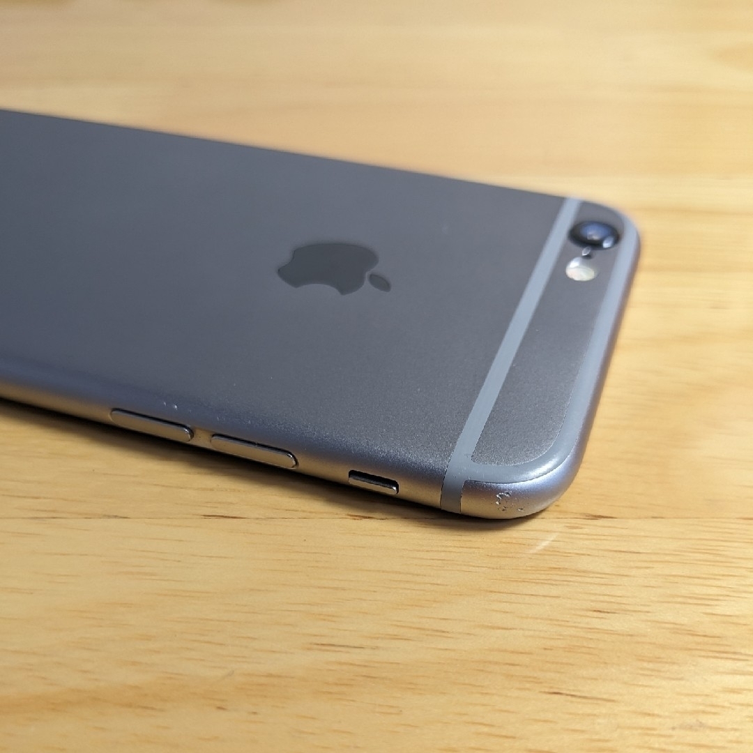 Apple(アップル)のiPhone 6 64GB  (整備品)  ジャンク スマホ/家電/カメラのスマートフォン/携帯電話(スマートフォン本体)の商品写真