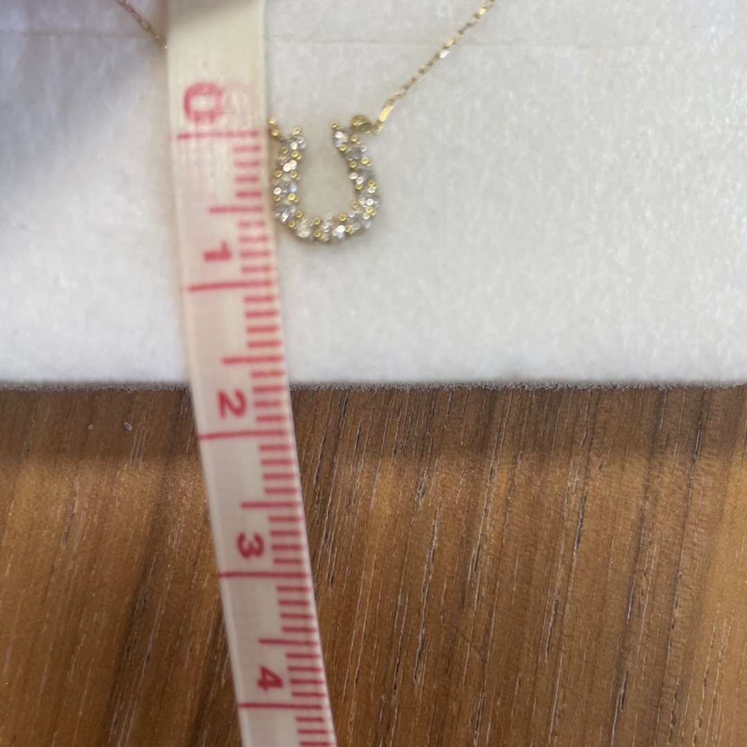 K18ダイヤホースシューネックレス　con affetto レディースのアクセサリー(ネックレス)の商品写真