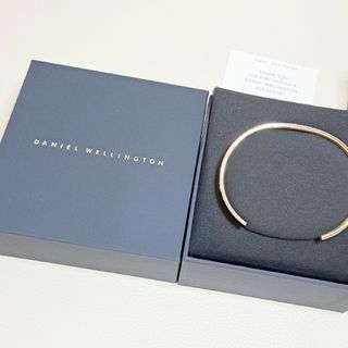 ダニエルウェリントン(Daniel Wellington)の★Ｌサイズ　ダニエルウェリントン DW ブレスレット バングル(ブレスレット/バングル)