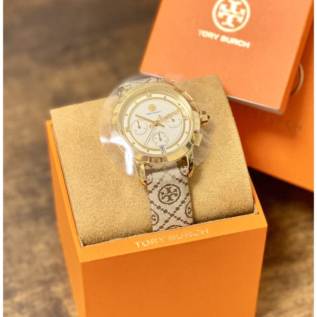 【未使用】Tory Burch ベージュ×ライトブラウン クロノグラフ時計