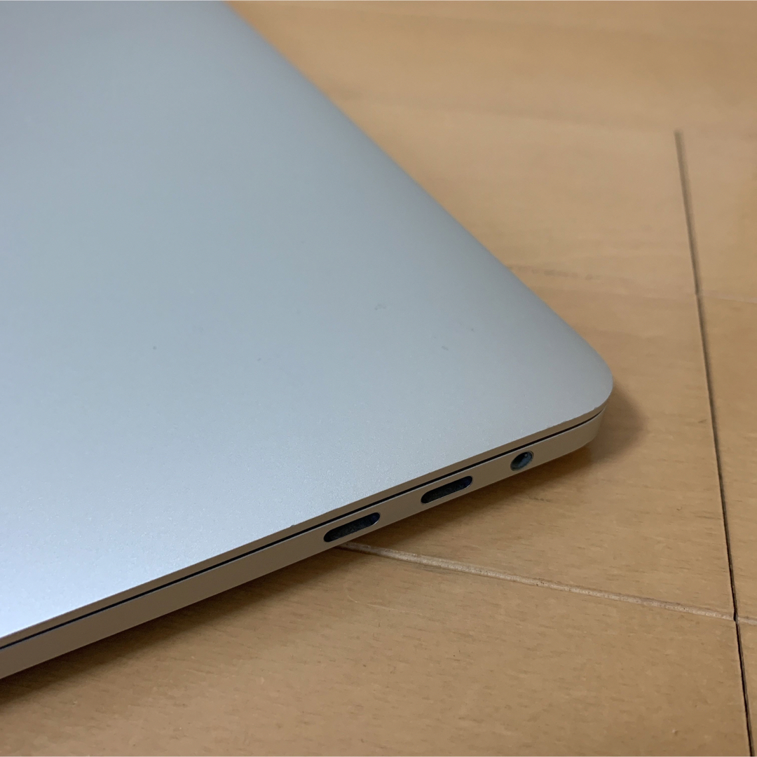 Apple MacBook Pro 2018 15インチ i9 メモリ32GB www.krzysztofbialy.com
