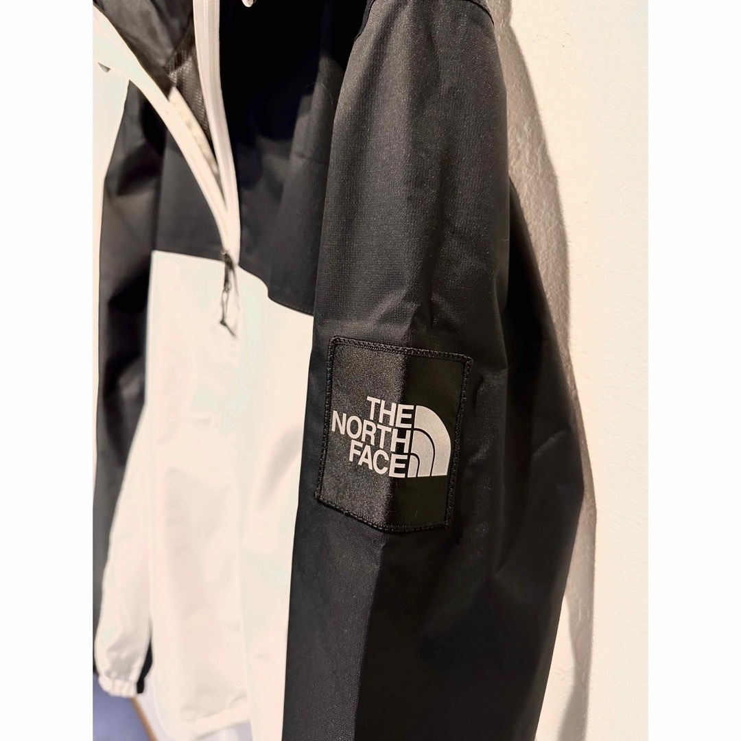 THE NORTH FACE(ザノースフェイス)の【THE NORTH FACE】新品未使用　マウンテンキュージャケット メンズのジャケット/アウター(マウンテンパーカー)の商品写真