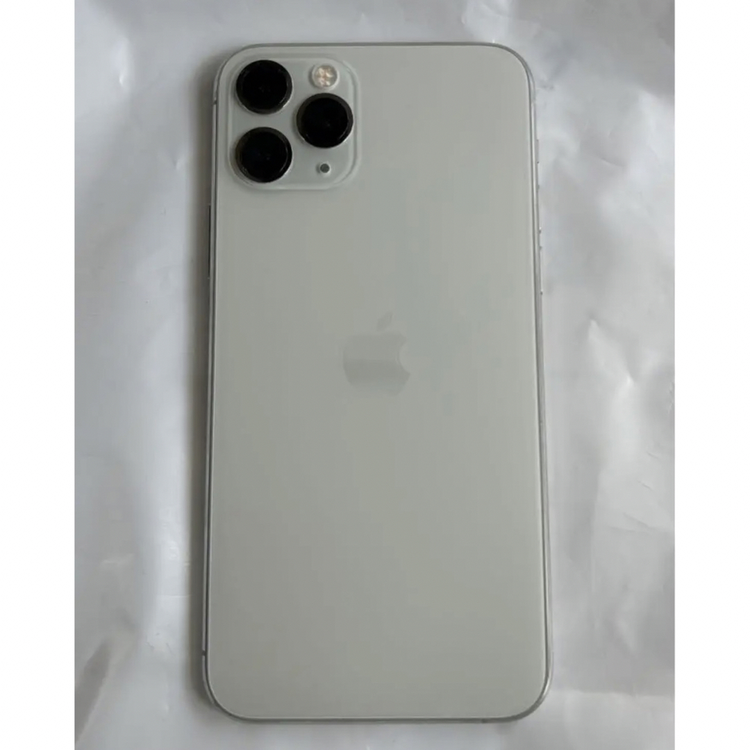 iPhone - iPhone11pro 256GB シルバー au の通販 by らら's shop｜アイ ...