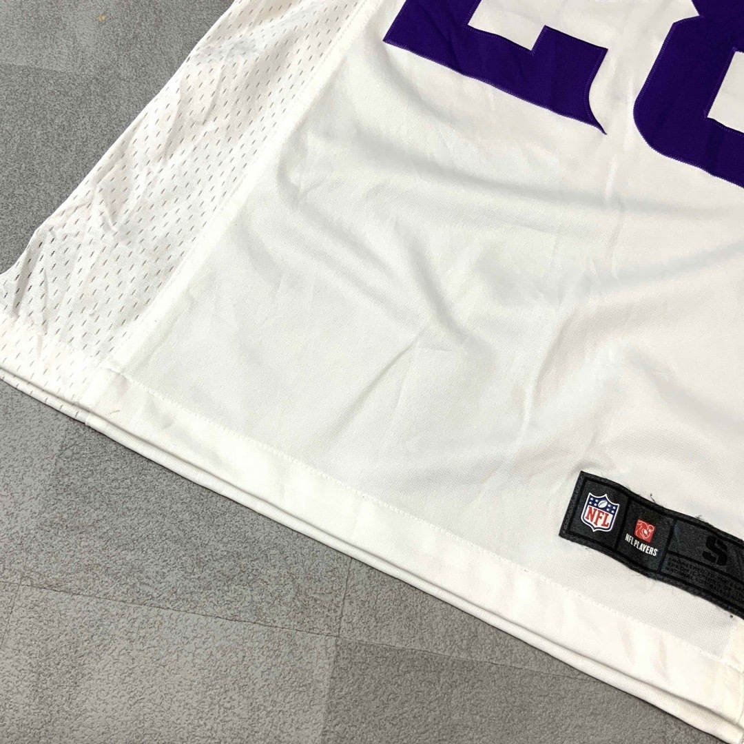 NIKE(ナイキ)のNIKE NFL VIKINGS ゲームシャツ #28 Peterson スポーツ/アウトドアのスポーツ/アウトドア その他(アメリカンフットボール)の商品写真