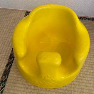 バンボ(Bumbo)のBumbo  黄色 ベビーチェア(その他)