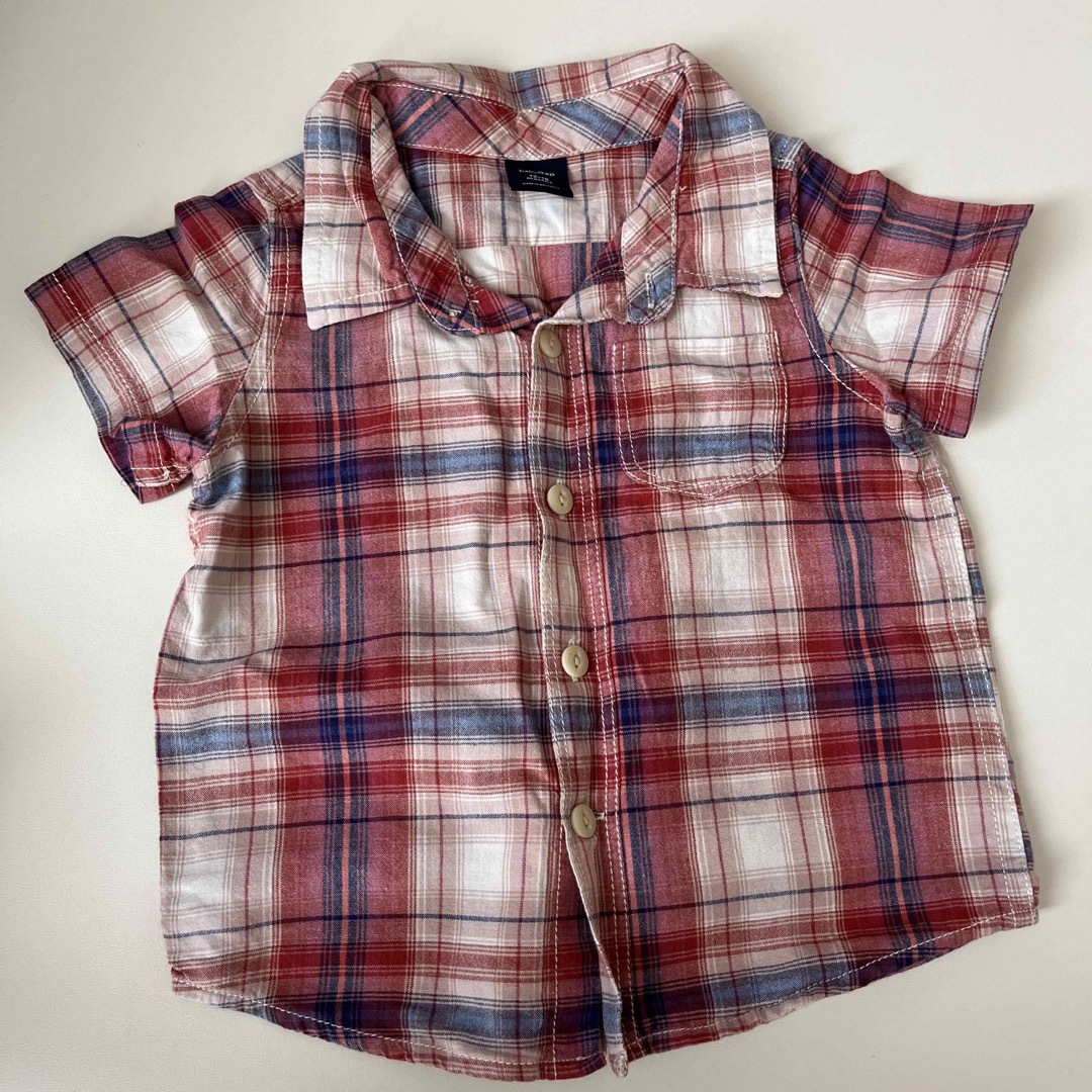 babyGAP(ベビーギャップ)の子ども服　チェックシャツ　80センチ GAP キッズ/ベビー/マタニティのベビー服(~85cm)(シャツ/カットソー)の商品写真