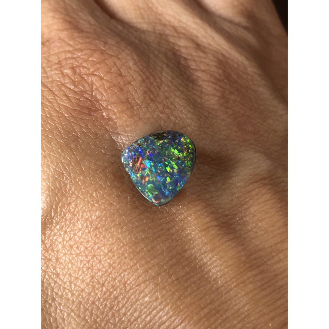 天然ボルダーオパール ルース2.89ct-