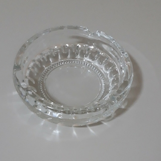 ガラス　灰皿　7個セット(灰皿)