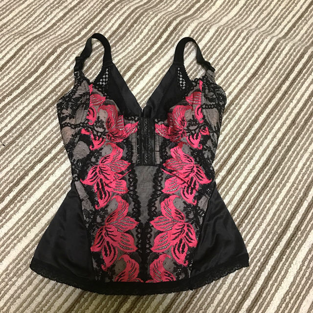 マルコ カリーユ コンキャミ 65 コントロールキャミソール 美品