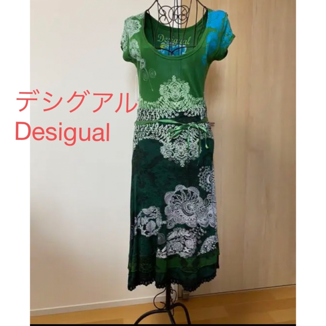 美品　デシグアルDesigual 膝丈ワンピース