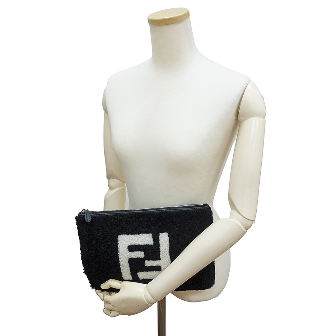 FENDI - フェンディ FFロゴ ポーチ クラッチ セカンドバッグ レザー