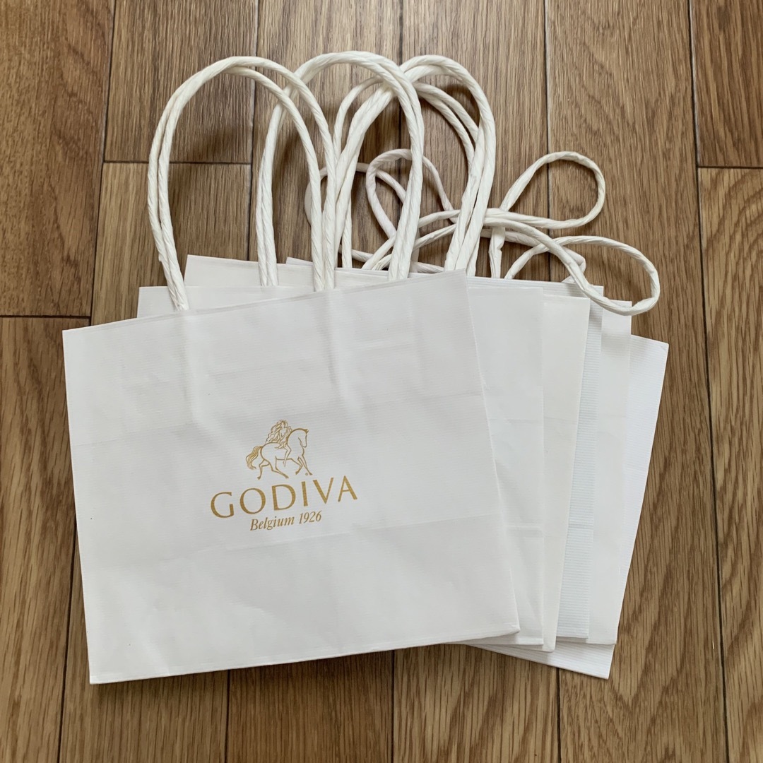 GODIVA(ゴディバ)のゴディバ　紙袋のみ　9点セット レディースのバッグ(ショップ袋)の商品写真