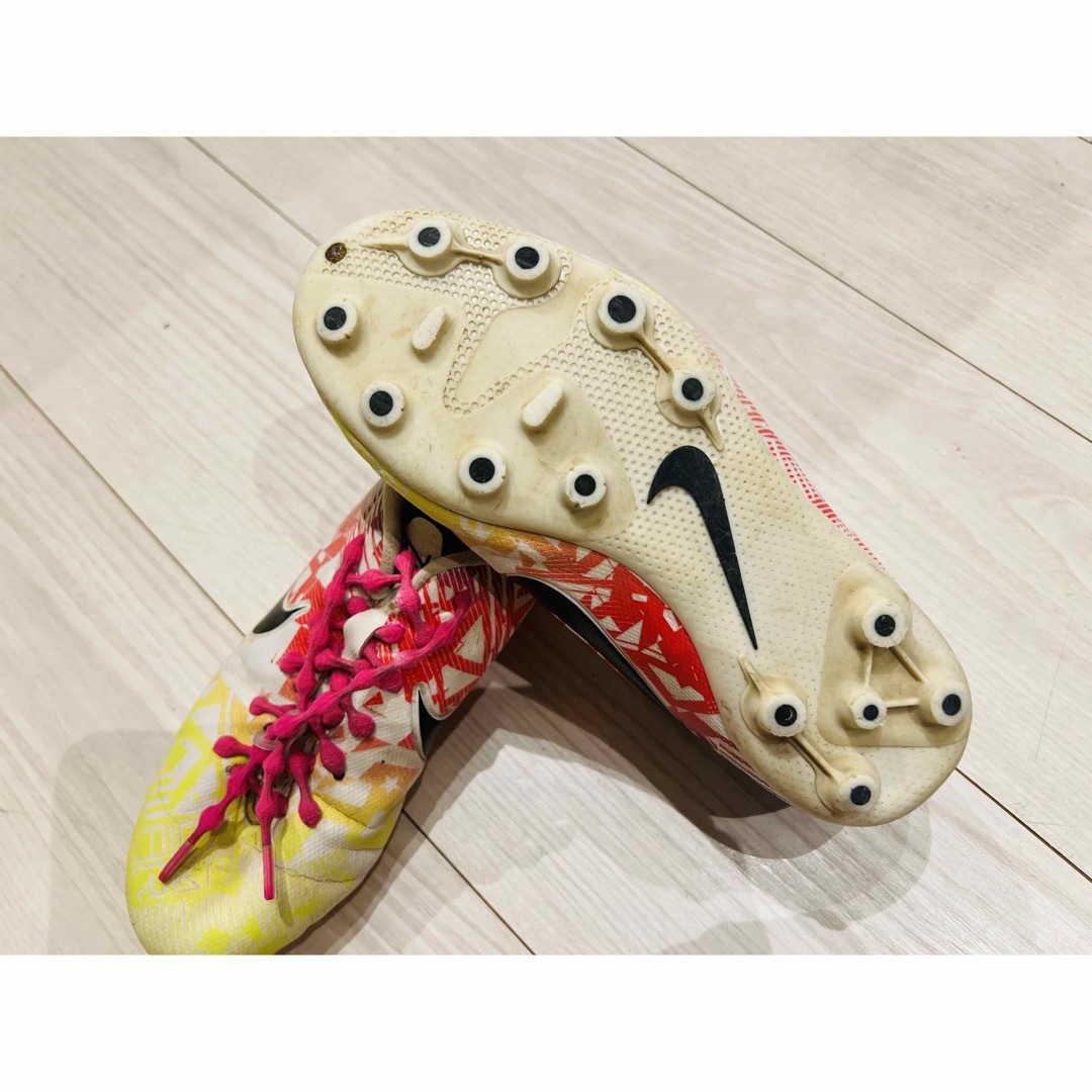 NIKE(ナイキ)のsale★nike ジュニア　サッカー　スパイク　22cm スポーツ/アウトドアのサッカー/フットサル(シューズ)の商品写真