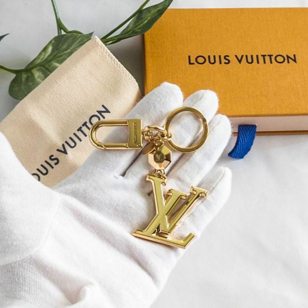 LOUIS VUITTON - ルイヴィトン ポルト クレ ファセット チャーム