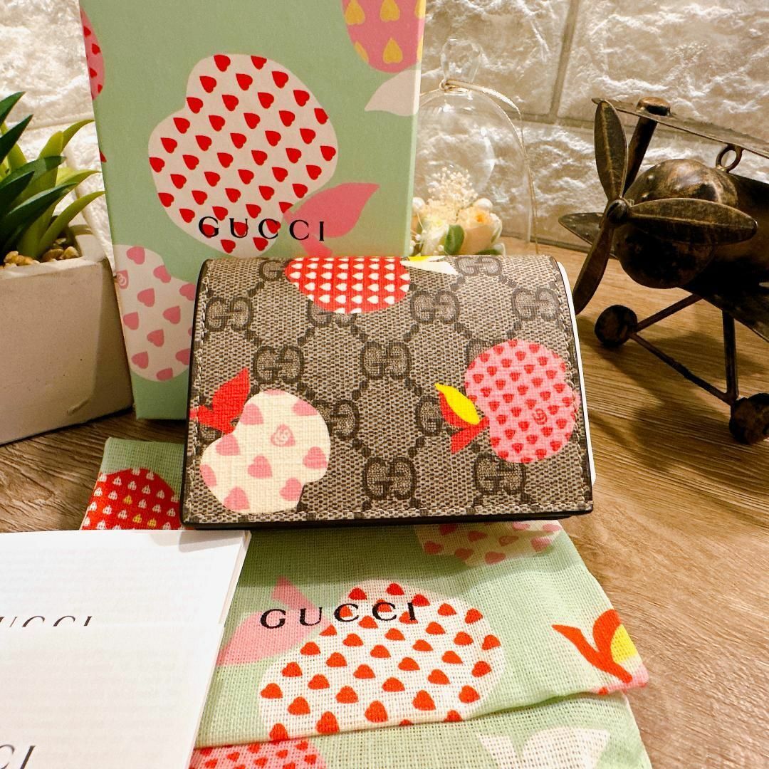 Gucci - ◇グッチ◇ GUCCI GG スプリーム レ ポム カードケース